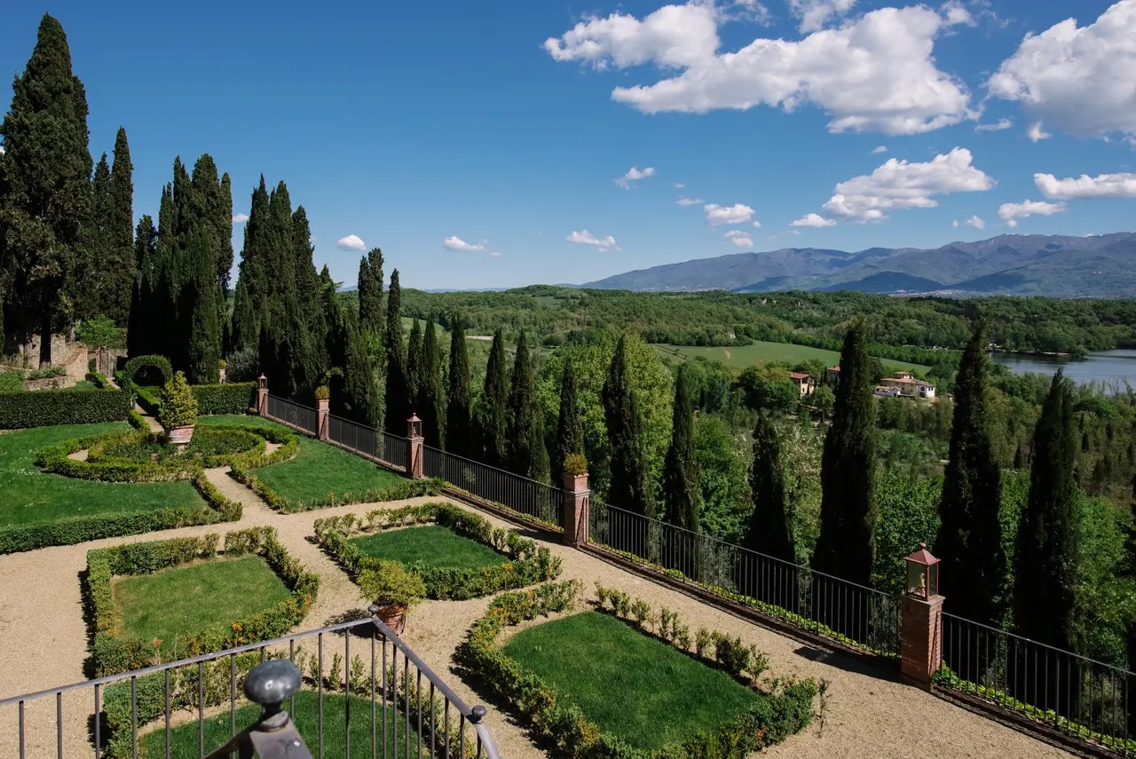 The Tuscan countryside around Villa Barberino
